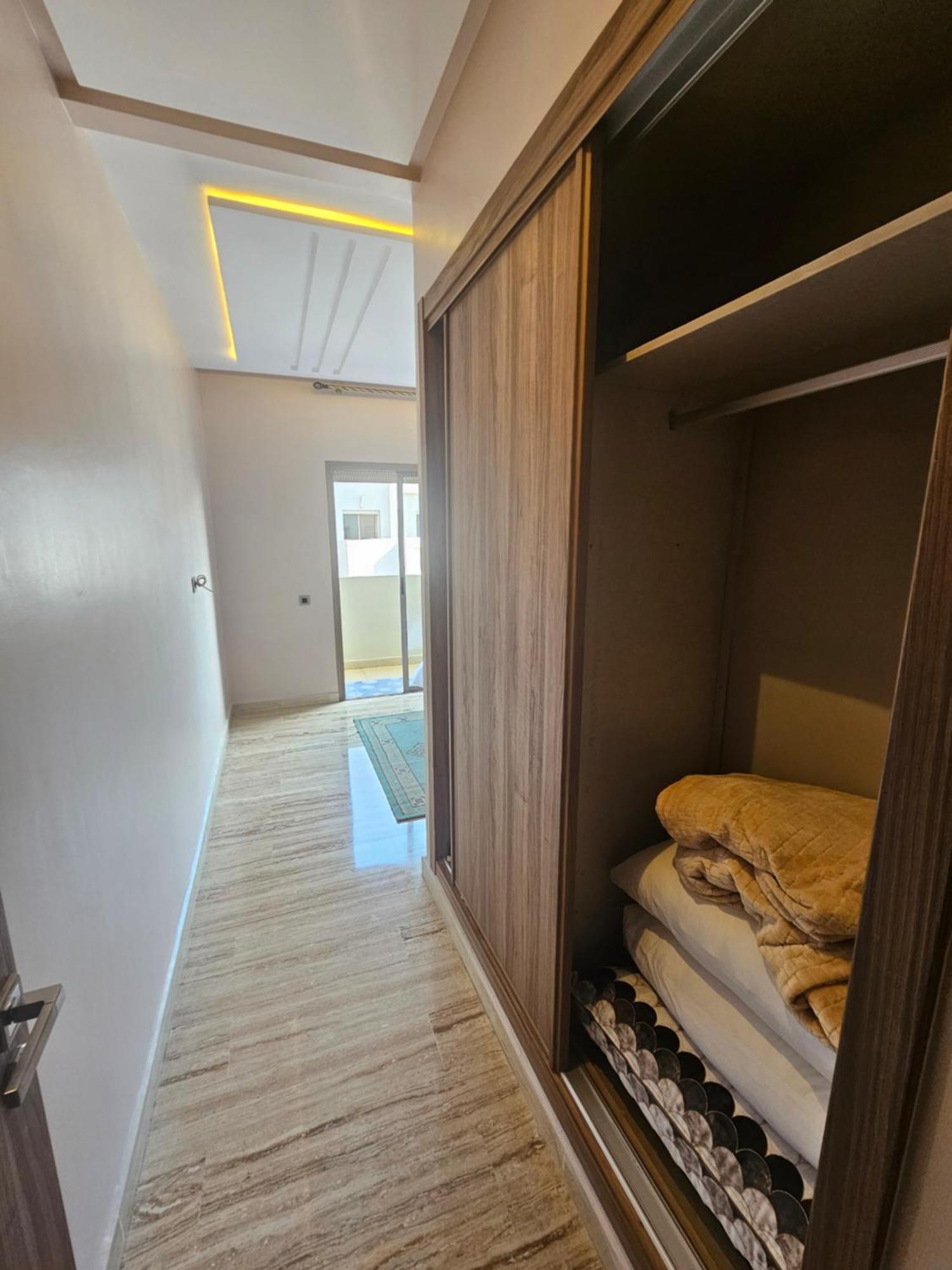 Mia Appartement N2 - Elegance, Confort Et Serenite Casablanca Esterno foto