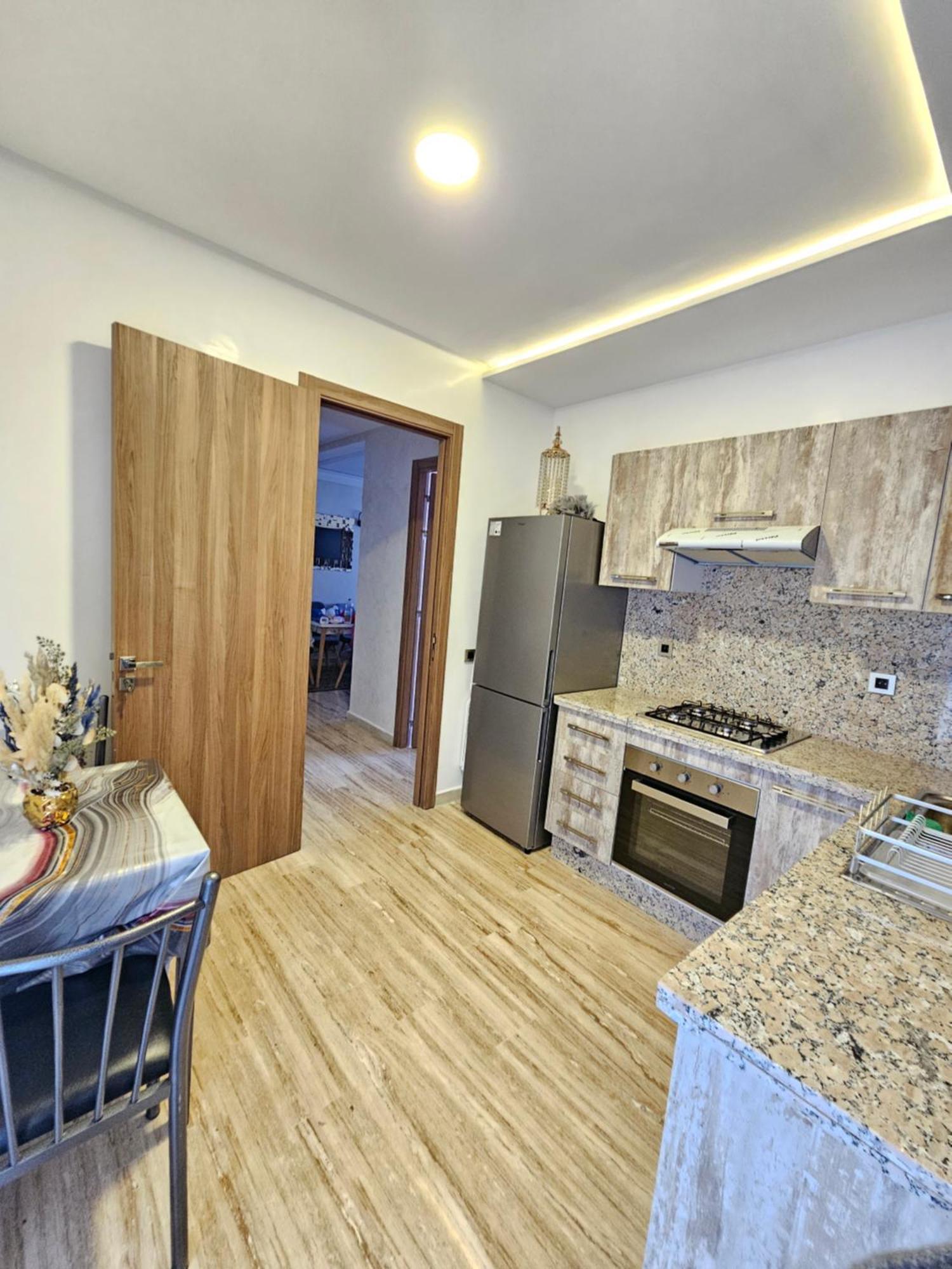 Mia Appartement N2 - Elegance, Confort Et Serenite Casablanca Esterno foto