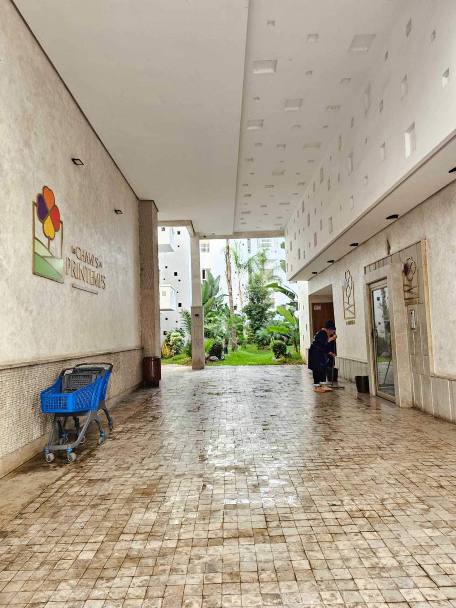 Mia Appartement N2 - Elegance, Confort Et Serenite Casablanca Esterno foto